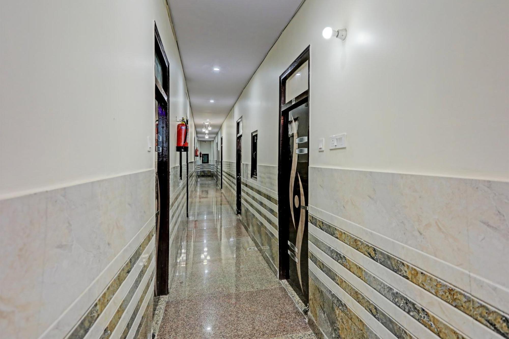 Hotel O Ns 4*